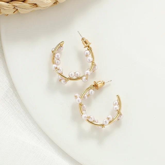 Glod and pearl round earrings